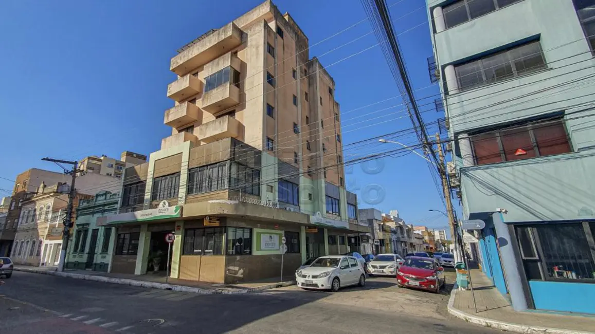 Foto 1 de Apartamento com 1 quarto para alugar, 34m2 em Pelotas - RS