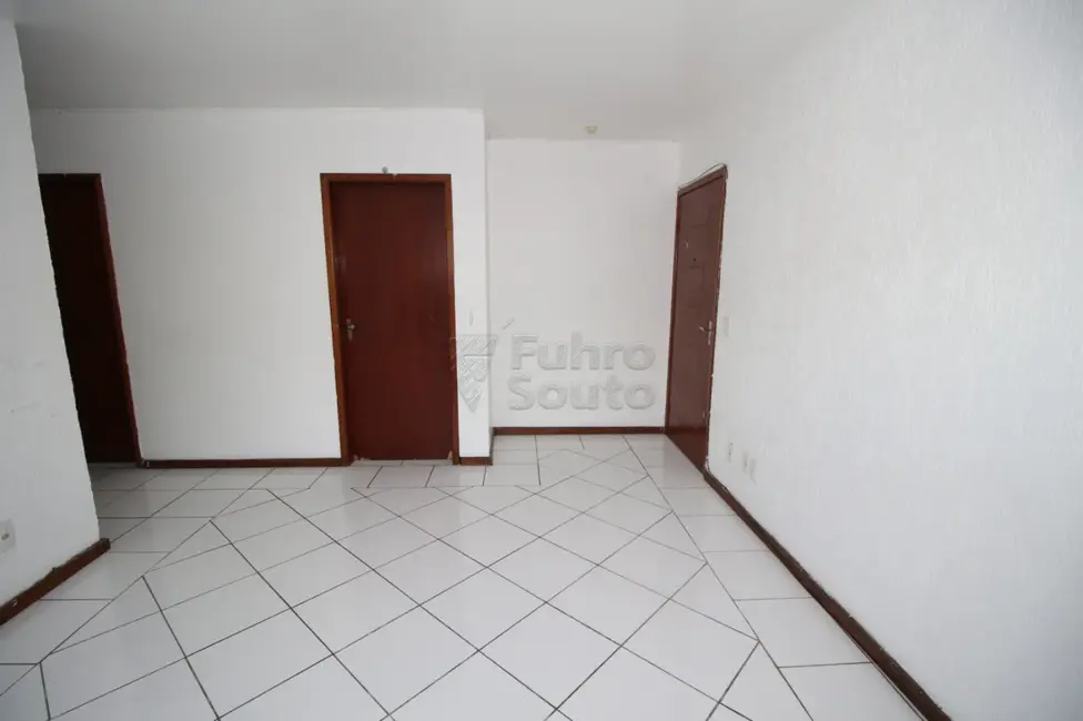 Foto 2 de Apartamento com 2 quartos para alugar, 78m2 em Pelotas - RS