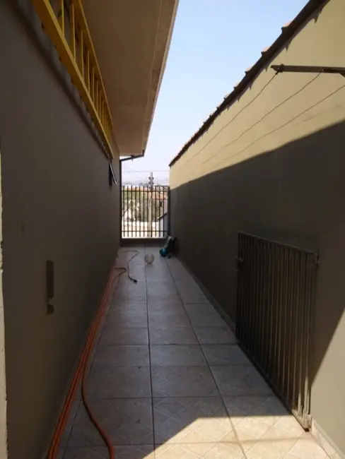 Casa com 4 quartos à venda, 164m2 em Jacarezinho - PR - imagem 9 Foto 9 de Casa com 4 quartos à venda, 164m2 em Jacarezinho - PR