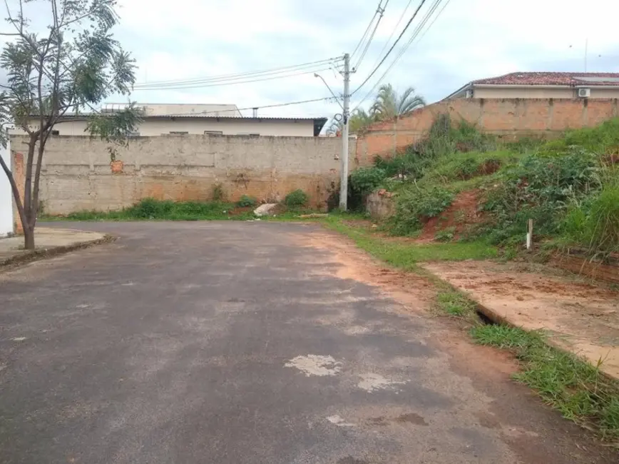 Terreno / Lote à venda em Jacarezinho - PR - imagem 10 Foto 10 de Terreno / Lote à venda em Jacarezinho - PR