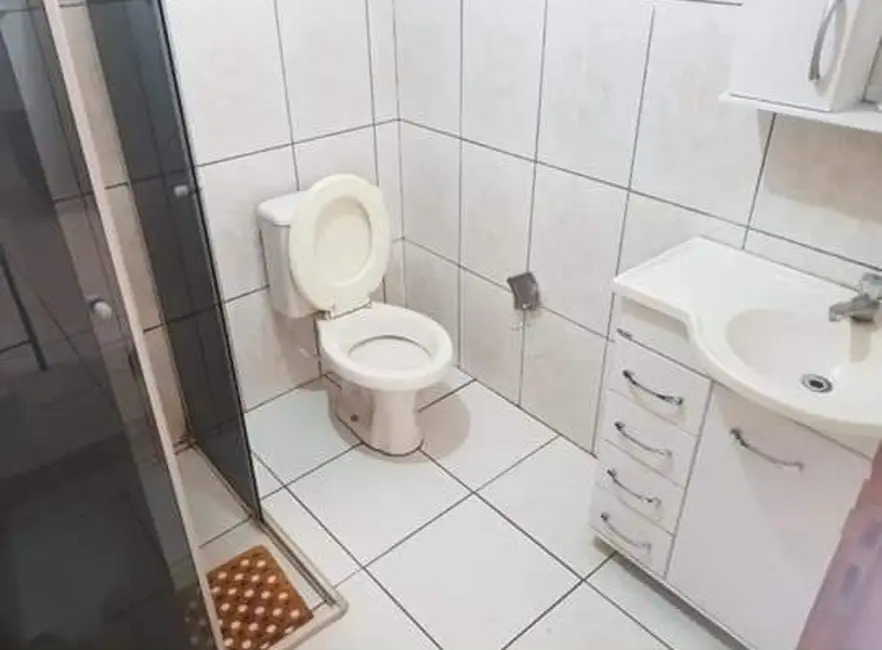 Casa com 2 quartos à venda, 60m2 em Jacarezinho - PR - imagem 6 Foto 6 de Casa com 2 quartos à venda, 60m2 em Jacarezinho - PR
