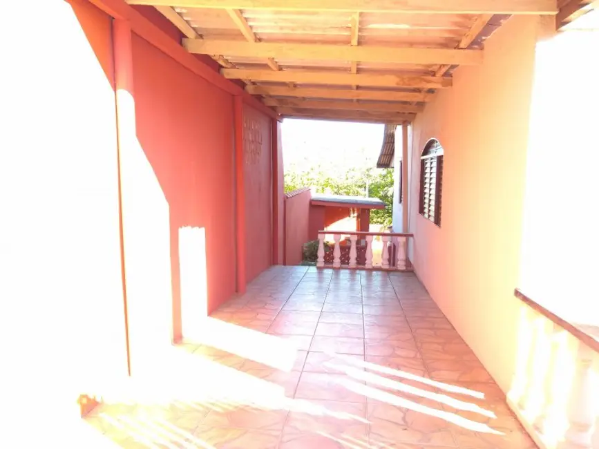 Casa com 2 quartos à venda, 60m2 em Jacarezinho - PR - imagem 3 Foto 3 de Casa com 2 quartos à venda, 60m2 em Jacarezinho - PR