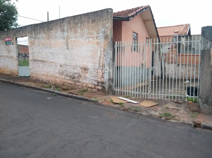 Casa com 2 quartos à venda, 80m2 em Jacarezinho - PR - imagem 4 Foto 4 de Casa com 2 quartos à venda, 80m2 em Jacarezinho - PR