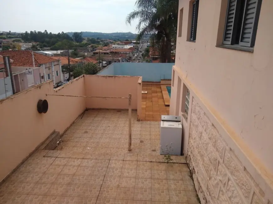 Casa com 4 quartos à venda, 330m2 em Jacarezinho - PR - imagem 8 Foto 8 de Casa com 4 quartos à venda, 330m2 em Jacarezinho - PR