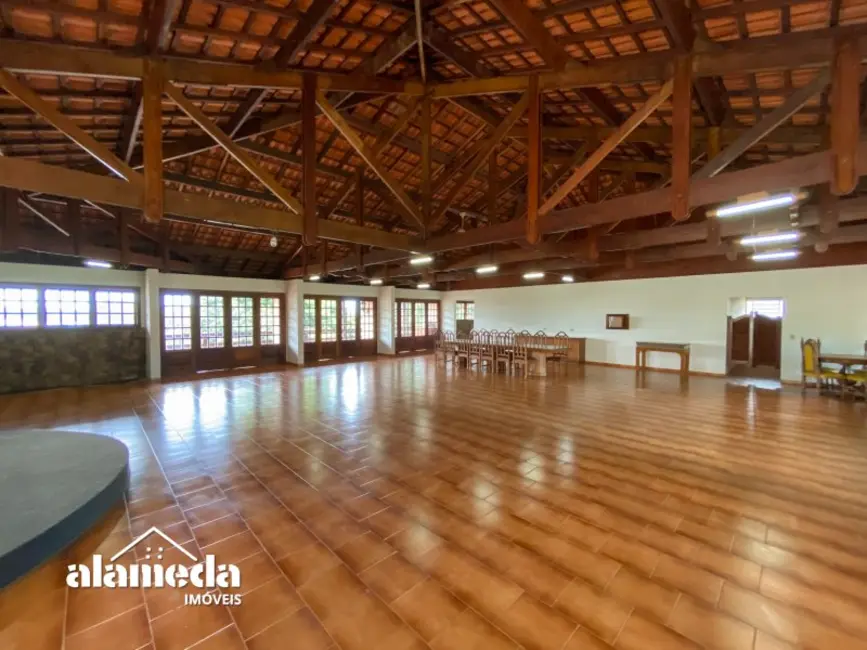 Casa com 7 quartos à venda, 1738m2 em Jacarezinho - PR - imagem 7 Foto 7 de Casa com 7 quartos à venda, 1738m2 em Jacarezinho - PR