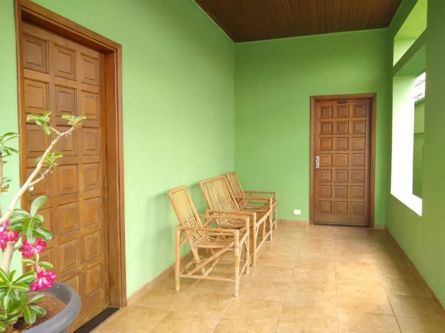Casa com 3 quartos à venda, 369m2 em Jacarezinho - PR - imagem 9 Foto 9 de Casa com 3 quartos à venda, 369m2 em Jacarezinho - PR