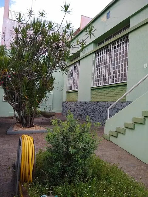 Casa com 3 quartos à venda, 369m2 em Jacarezinho - PR - imagem 3 Foto 3 de Casa com 3 quartos à venda, 369m2 em Jacarezinho - PR