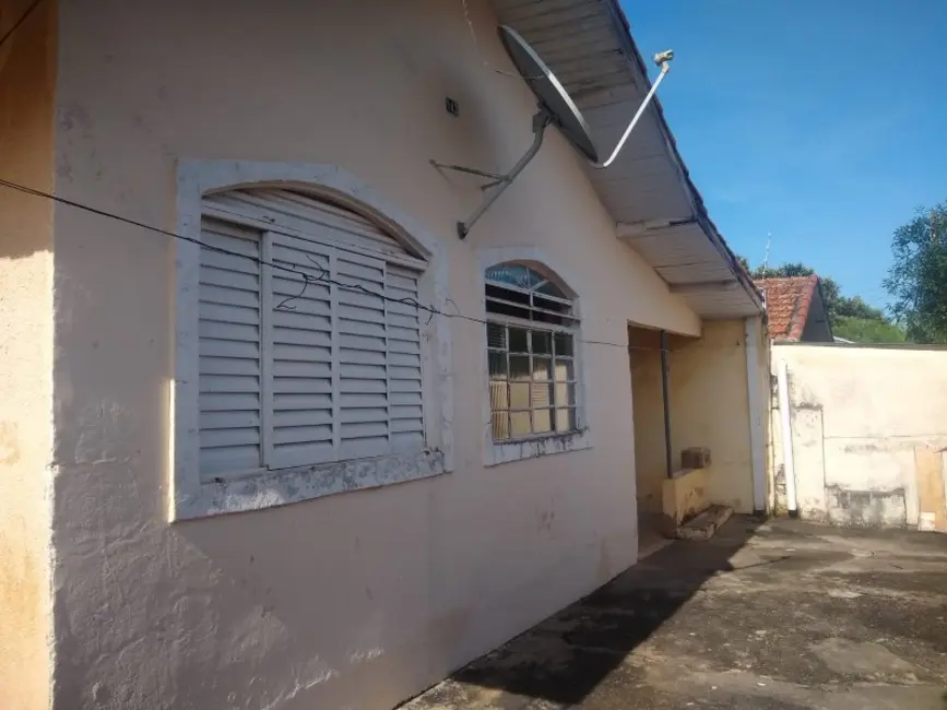 Casa com 2 quartos à venda, 101m2 em Jacarezinho - PR - imagem 3 Foto 3 de Casa com 2 quartos à venda, 101m2 em Jacarezinho - PR