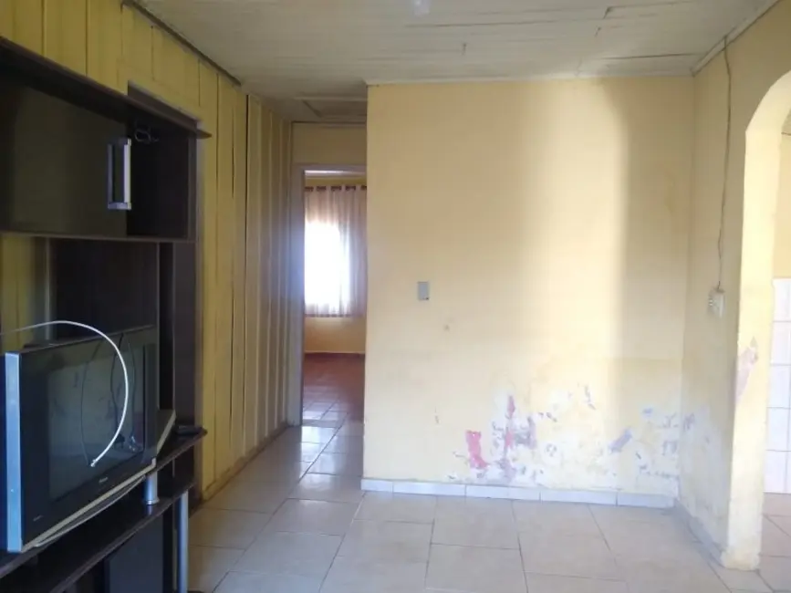 Casa com 2 quartos à venda, 101m2 em Jacarezinho - PR - imagem 6 Foto 6 de Casa com 2 quartos à venda, 101m2 em Jacarezinho - PR