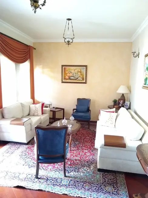 Casa com 3 quartos à venda, 249m2 em Jacarezinho - PR - imagem 7 Foto 7 de Casa com 3 quartos à venda, 249m2 em Jacarezinho - PR