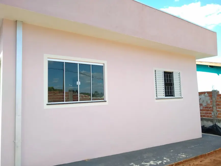 Casa com 2 quartos à venda, 54m2 em Jacarezinho - PR - imagem 9 Foto 9 de Casa com 2 quartos à venda, 54m2 em Jacarezinho - PR
