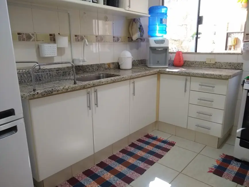 Casa com 3 quartos à venda, 150m2 em Jacarezinho - PR - imagem 9 Foto 9 de Casa com 3 quartos à venda, 150m2 em Jacarezinho - PR