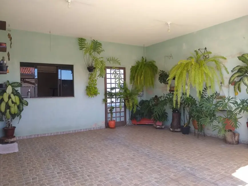 Casa com 3 quartos à venda, 150m2 em Jacarezinho - PR - imagem 4 Foto 4 de Casa com 3 quartos à venda, 150m2 em Jacarezinho - PR