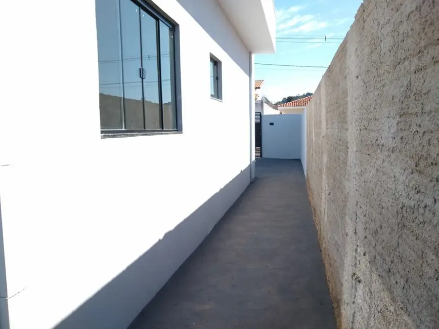 Casa com 2 quartos à venda, 70m2 em Jacarezinho - PR - imagem 7 Foto 7 de Casa com 2 quartos à venda, 70m2 em Jacarezinho - PR