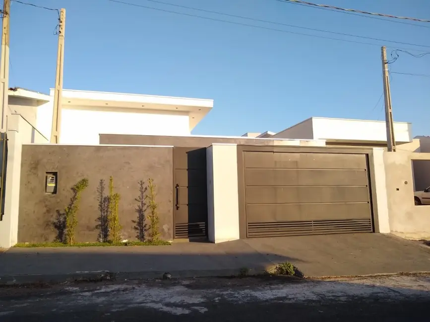 Casa com 3 quartos à venda, 98m2 em Jacarezinho - PR - imagem 2 Foto 2 de Casa com 3 quartos à venda, 98m2 em Jacarezinho - PR