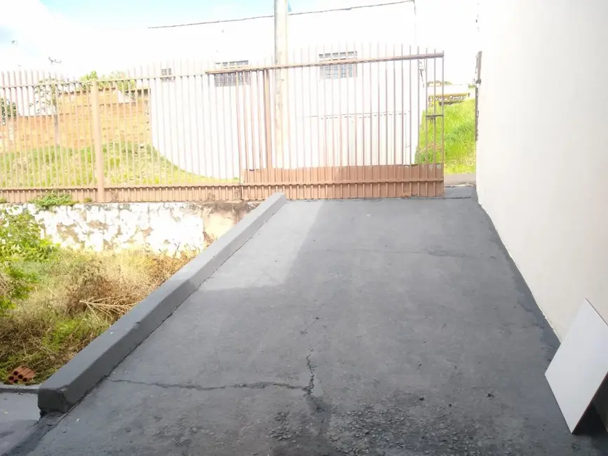 Casa com 3 quartos à venda, 101m2 em Jacarezinho - PR - imagem 8 Foto 8 de Casa com 3 quartos à venda, 101m2 em Jacarezinho - PR