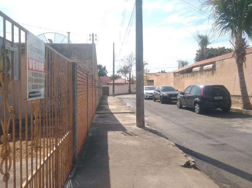 Casa com 3 quartos à venda, 55m2 em Jacarezinho - PR - imagem 4 Foto 4 de Casa com 3 quartos à venda, 55m2 em Jacarezinho - PR