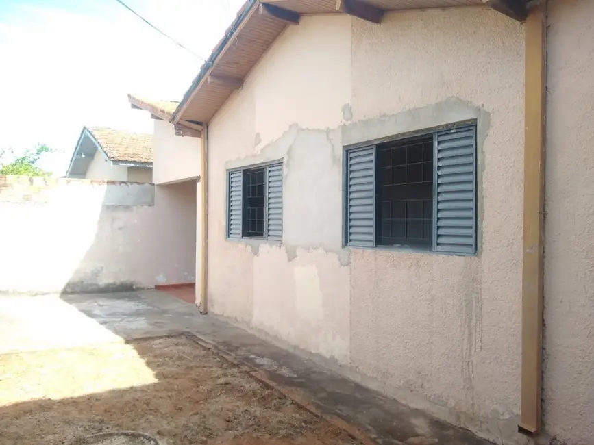 Casa com 3 quartos à venda, 55m2 em Jacarezinho - PR - imagem 5 Foto 5 de Casa com 3 quartos à venda, 55m2 em Jacarezinho - PR