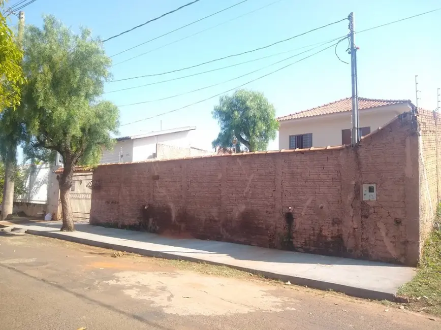 Casa com 2 quartos à venda, 57m2 em Jacarezinho - PR - imagem 5 Foto 5 de Casa com 2 quartos à venda, 57m2 em Jacarezinho - PR