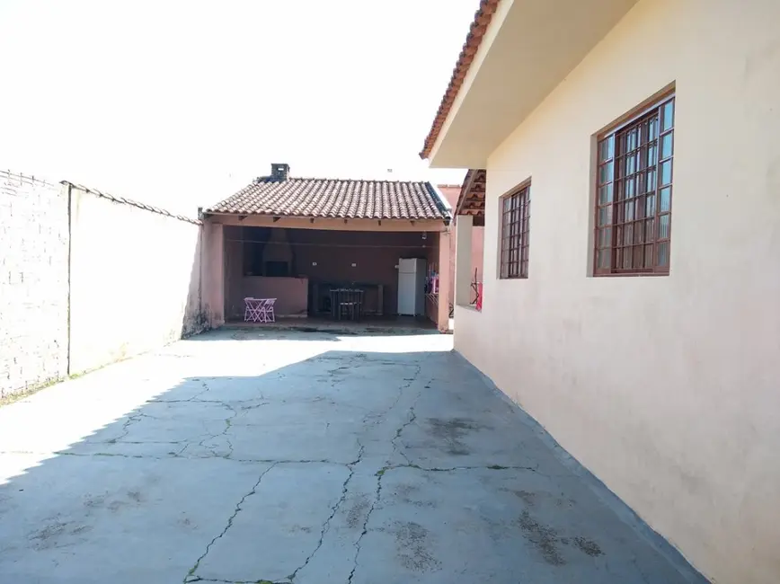 Casa com 2 quartos à venda, 57m2 em Jacarezinho - PR - imagem 9 Foto 9 de Casa com 2 quartos à venda, 57m2 em Jacarezinho - PR
