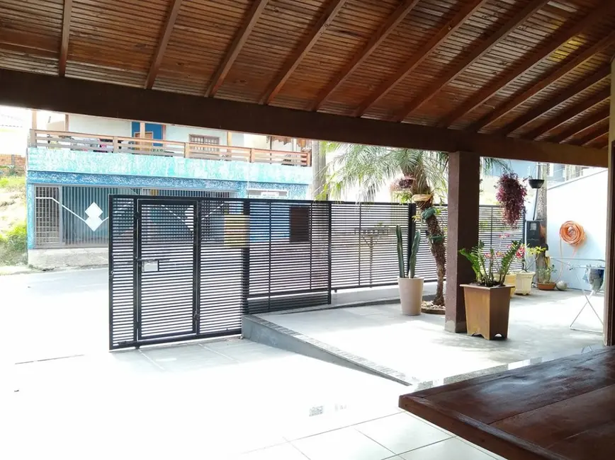 Casa com 3 quartos à venda, 80m2 em Jacarezinho - PR - imagem 8 Foto 8 de Casa com 3 quartos à venda, 80m2 em Jacarezinho - PR