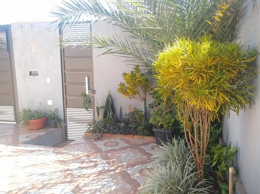 Casa com 2 quartos à venda, 53m2 em Jacarezinho - PR - imagem 9 Foto 9 de Casa com 2 quartos à venda, 53m2 em Jacarezinho - PR