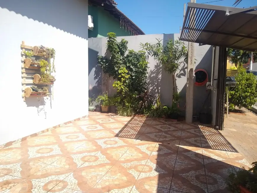 Casa com 2 quartos à venda, 53m2 em Jacarezinho - PR - imagem 6 Foto 6 de Casa com 2 quartos à venda, 53m2 em Jacarezinho - PR