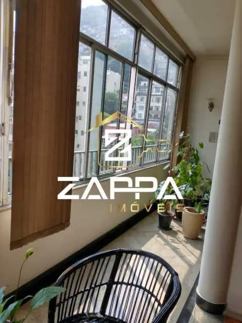 Apartamento com 3 quartos à venda, 140m2 em Rio De Janeiro - RJ - imagem 3 Foto 3 de Apartamento com 3 quartos à venda, 140m2 em Rio De Janeiro - RJ