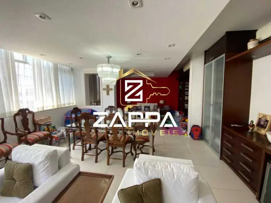 Apartamento com 4 quartos à venda, 235m2 em Rio De Janeiro - RJ - imagem 1 Foto 1 de Apartamento com 4 quartos à venda, 235m2 em Rio De Janeiro - RJ