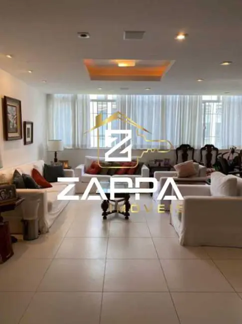 Apartamento com 4 quartos à venda, 235m2 em Rio De Janeiro - RJ - imagem 3 Foto 3 de Apartamento com 4 quartos à venda, 235m2 em Rio De Janeiro - RJ