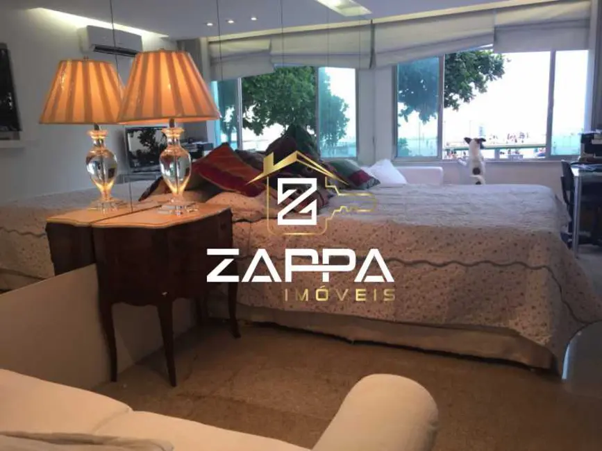 Foto 4 de Apartamento com 4 quartos à venda, 220m2 em Rio De Janeiro - RJ