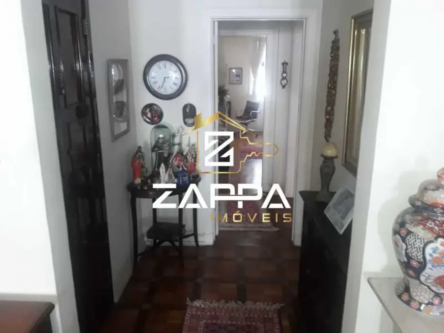 Apartamento com 5 quartos à venda, 220m2 em Rio De Janeiro - RJ - imagem 7 Foto 7 de Apartamento com 5 quartos à venda, 220m2 em Rio De Janeiro - RJ