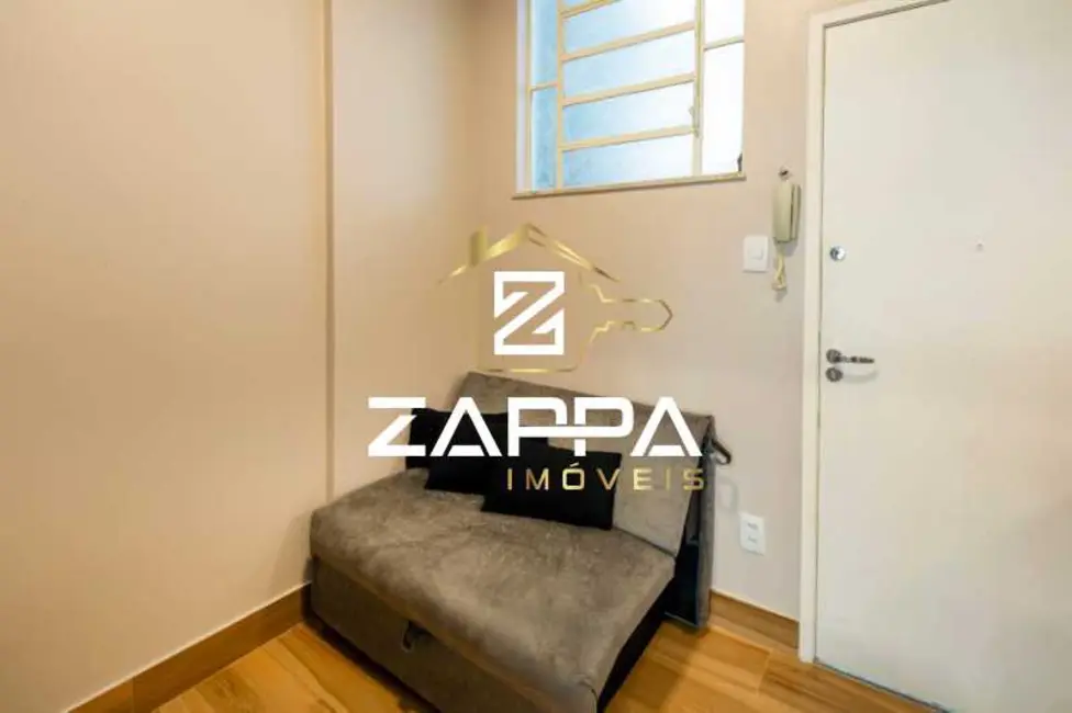 Kitnet com 1 quarto à venda, 30m2 em Rio De Janeiro - RJ - imagem 2 Foto 2 de Kitnet com 1 quarto à venda, 30m2 em Rio De Janeiro - RJ