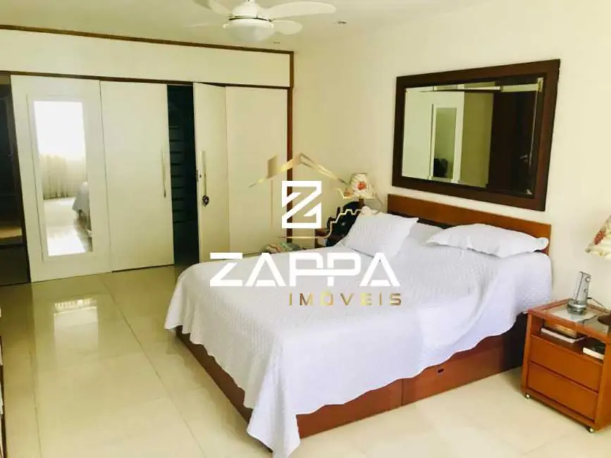 Apartamento com 3 quartos à venda, 280m2 em Rio De Janeiro - RJ - imagem 6 Foto 6 de Apartamento com 3 quartos à venda, 280m2 em Rio De Janeiro - RJ