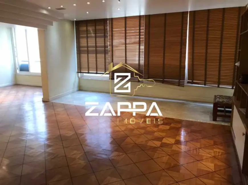 Foto 3 de Apartamento com 3 quartos à venda, 216m2 em Rio De Janeiro - RJ