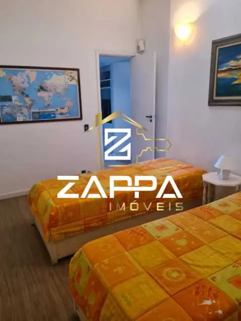 Apartamento com 4 quartos à venda e para alugar, 240m2 em Rio De Janeiro - RJ - imagem 9 Foto 9 de Apartamento com 4 quartos à venda e para alugar, 240m2 em Rio De Janeiro - RJ