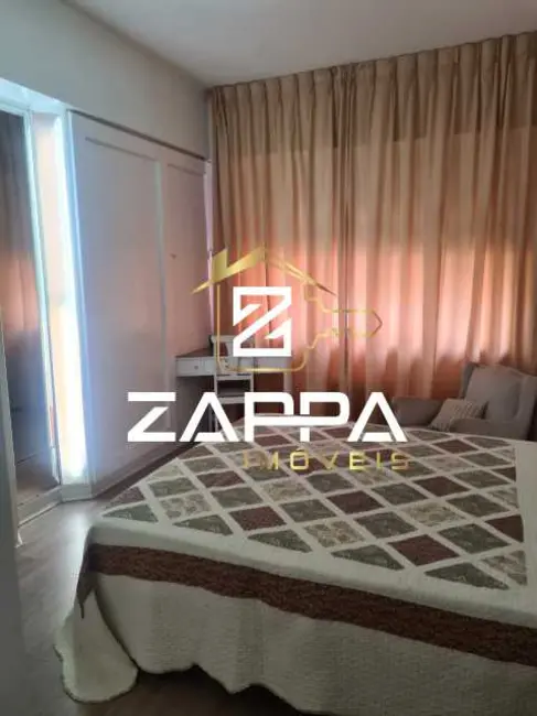 Apartamento com 4 quartos à venda e para alugar, 240m2 em Rio De Janeiro - RJ - imagem 6 Foto 6 de Apartamento com 4 quartos à venda e para alugar, 240m2 em Rio De Janeiro - RJ