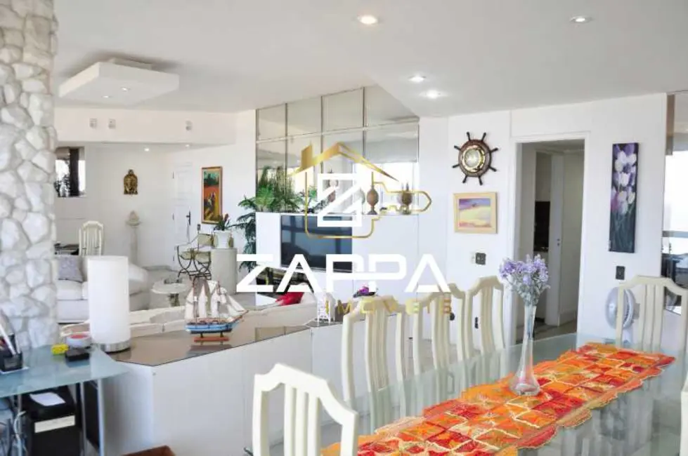 Apartamento com 4 quartos à venda e para alugar, 240m2 em Rio De Janeiro - RJ - imagem 2 Foto 2 de Apartamento com 4 quartos à venda e para alugar, 240m2 em Rio De Janeiro - RJ