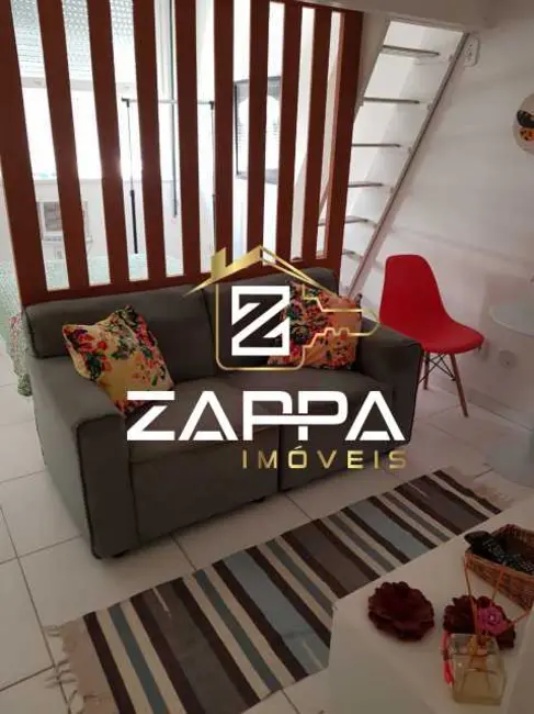 Kitnet com 1 quarto à venda, 30m2 em Rio De Janeiro - RJ - imagem 3 Foto 3 de Kitnet com 1 quarto à venda, 30m2 em Rio De Janeiro - RJ