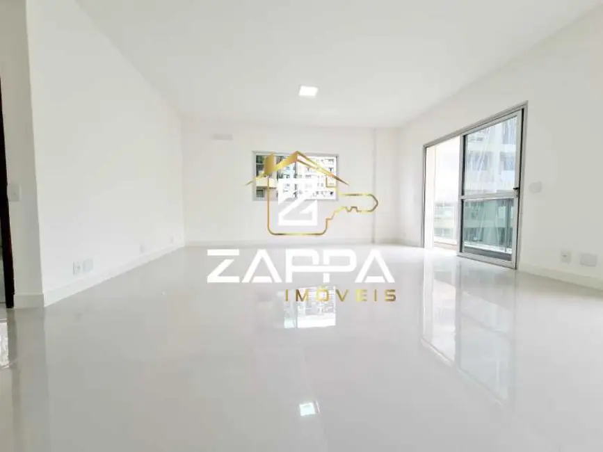 Apartamento com 4 quartos à venda, 185m2 em Rio De Janeiro - RJ - imagem 3 Foto 3 de Apartamento com 4 quartos à venda, 185m2 em Rio De Janeiro - RJ