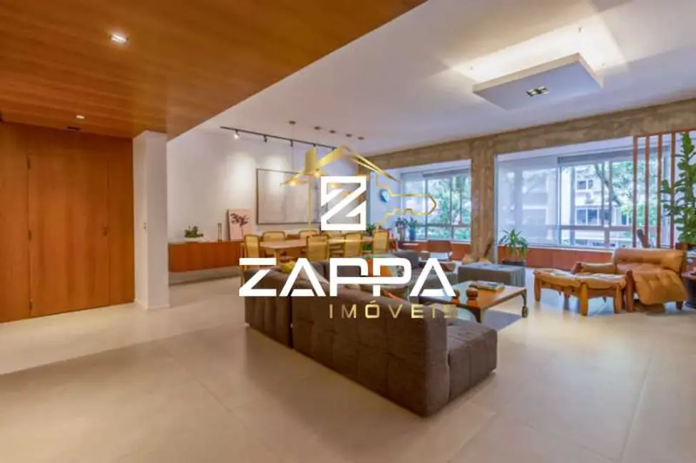 Apartamento com 3 quartos à venda, 180m2 em Rio De Janeiro - RJ - imagem 2 Foto 2 de Apartamento com 3 quartos à venda, 180m2 em Rio De Janeiro - RJ