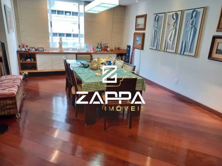 Apartamento com 4 quartos à venda, 215m2 em Rio De Janeiro - RJ - imagem 3 Foto 3 de Apartamento com 4 quartos à venda, 215m2 em Rio De Janeiro - RJ