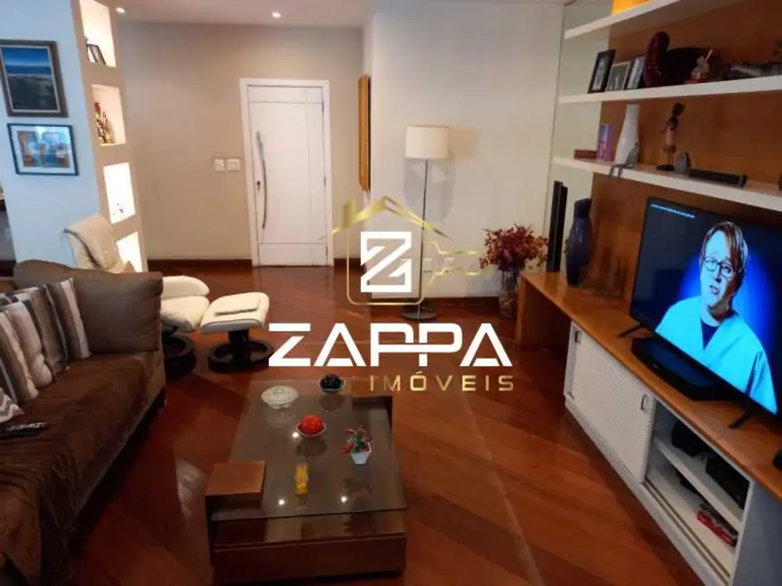 Apartamento com 4 quartos à venda, 215m2 em Rio De Janeiro - RJ - imagem 1 Foto 1 de Apartamento com 4 quartos à venda, 215m2 em Rio De Janeiro - RJ