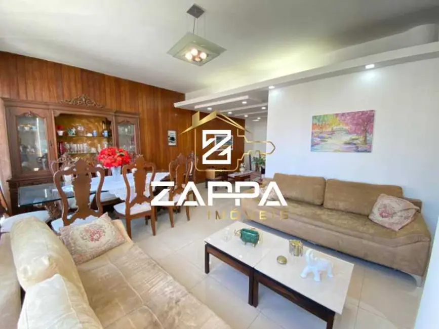 Foto 2 de Apartamento com 4 quartos à venda, 180m2 em Rio De Janeiro - RJ