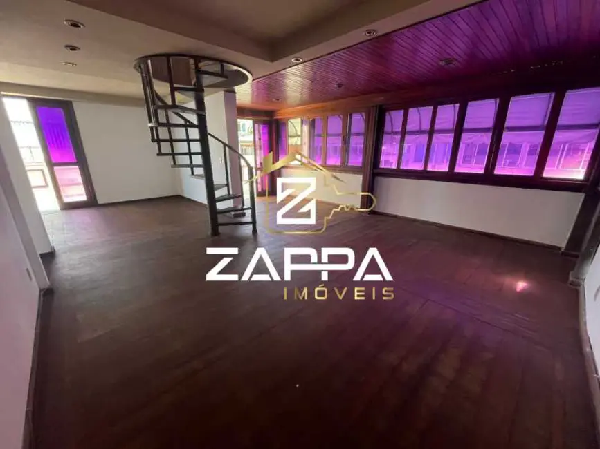 Cobertura com 3 quartos à venda, 220m2 em Rio De Janeiro - RJ - imagem 4 Foto 4 de Cobertura com 3 quartos à venda, 220m2 em Rio De Janeiro - RJ