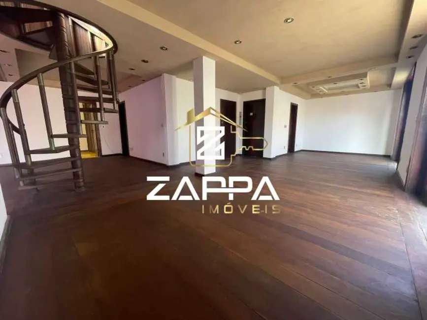 Foto 2 de Cobertura com 3 quartos à venda, 220m2 em Rio De Janeiro - RJ