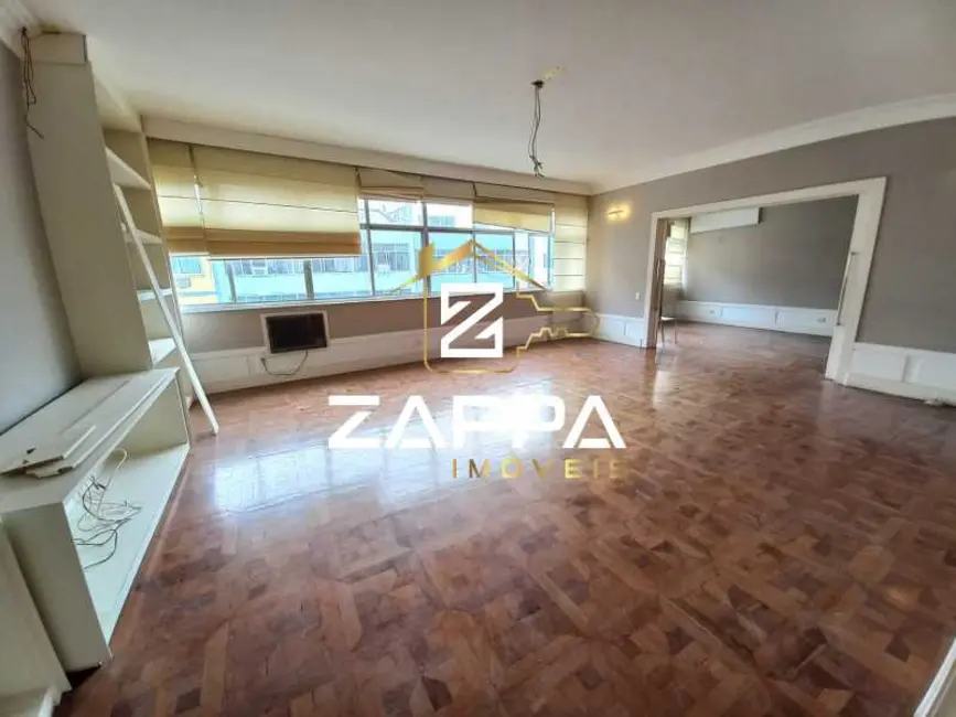 Foto 2 de Apartamento com 5 quartos à venda, 250m2 em Rio De Janeiro - RJ