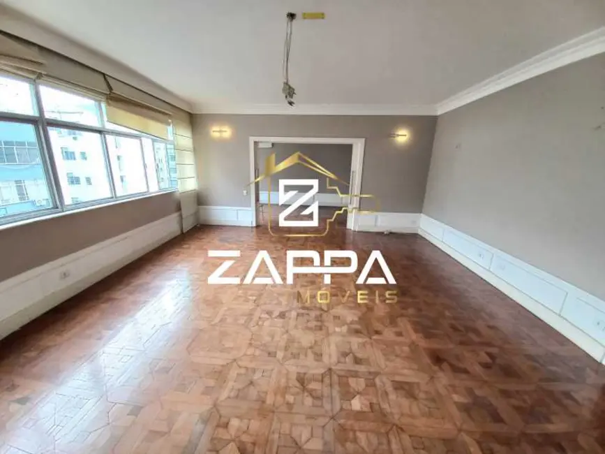 Foto 3 de Apartamento com 5 quartos à venda, 250m2 em Rio De Janeiro - RJ