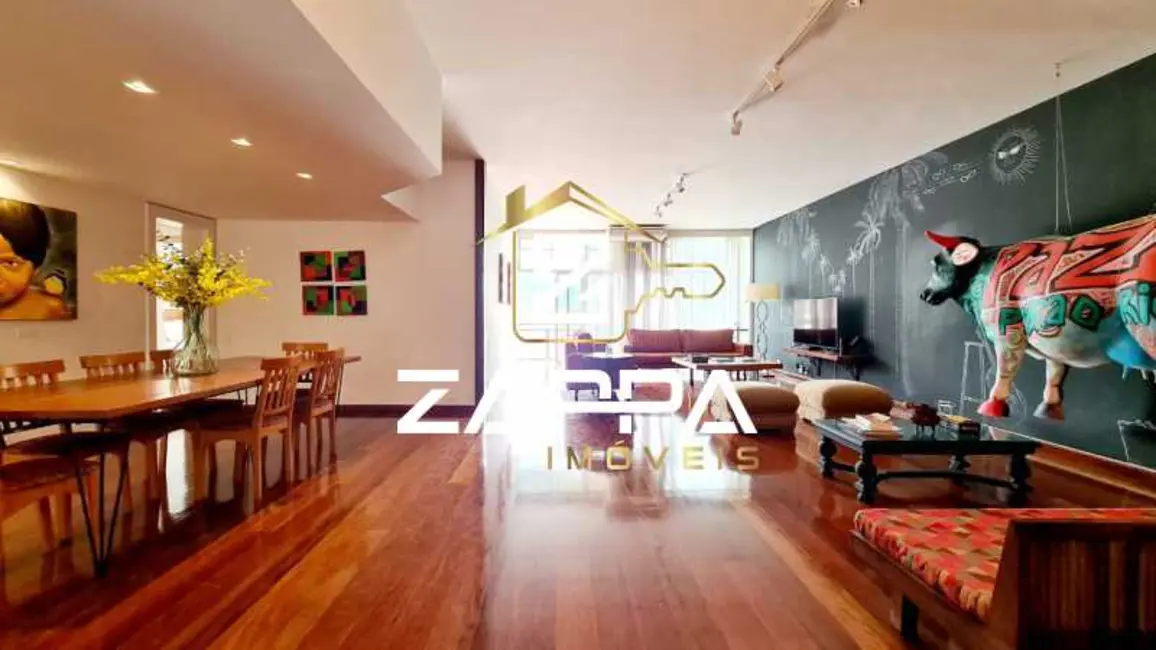 Apartamento com 4 quartos para alugar, 243m2 em Rio De Janeiro - RJ - imagem 1 Foto 1 de Apartamento com 4 quartos para alugar, 243m2 em Rio De Janeiro - RJ