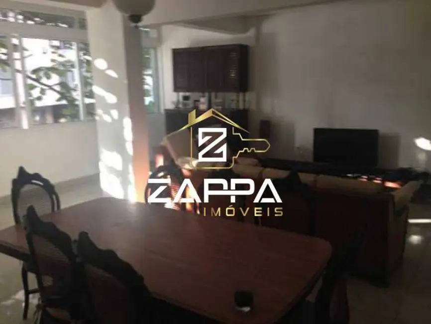 Apartamento com 4 quartos à venda, 200m2 em Rio De Janeiro - RJ - imagem 7 Foto 7 de Apartamento com 4 quartos à venda, 200m2 em Rio De Janeiro - RJ